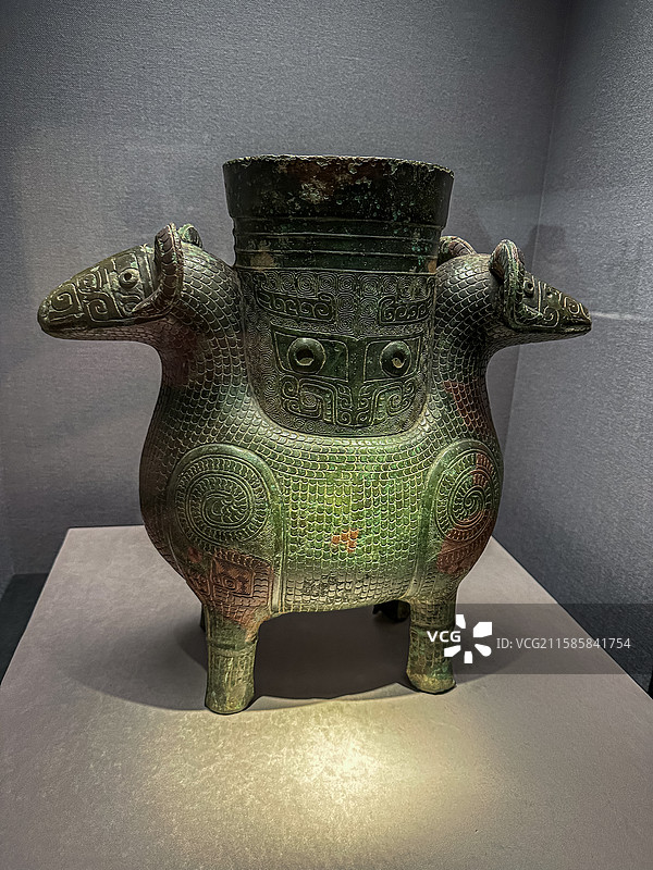 海外流失国宝文物 商代 青铜器 双羊尊 东京根津美术馆图片素材
