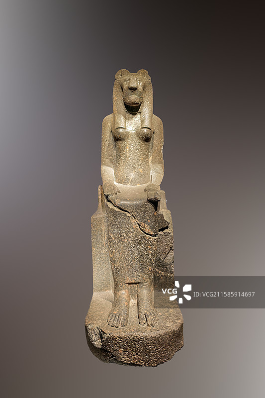 赛克迈特女神像，埃及 底比斯出土，新王国时期 约公元前1388-前1350年，日本东京国立博物馆藏图片素材