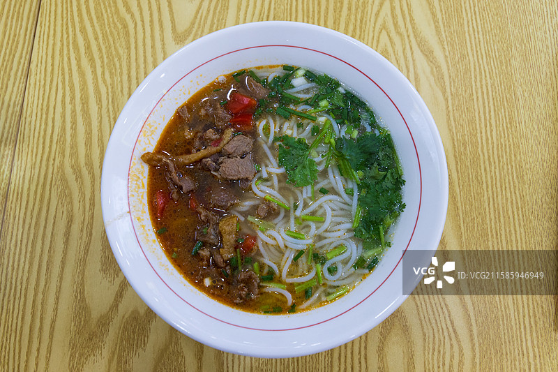 热气腾腾的小炒黄牛肉粉图片素材