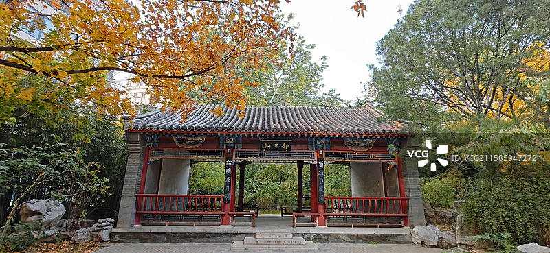 月坛公园晚秋的静月轩图片素材