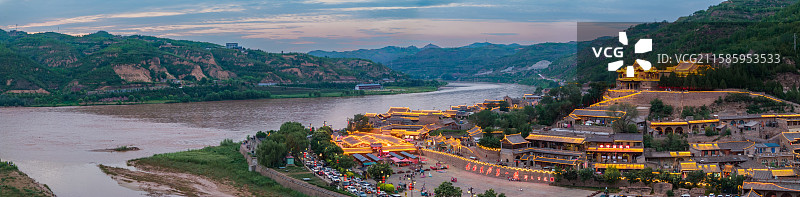 山西吕梁黄河第一镇碛口古镇全景航拍图片素材