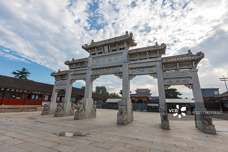 河北省秦皇岛市，山海关古城，天下第一关景区牌楼，牌坊图片素材