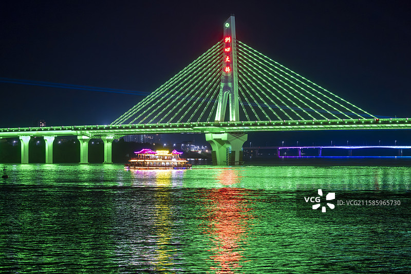 北江之夜—清远洲心大桥图片素材