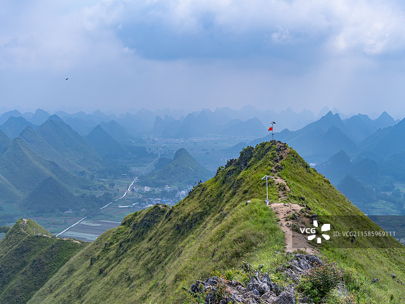 剑龙山的美景图片素材