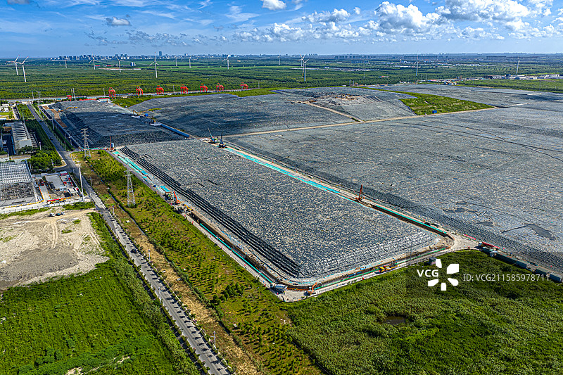 上海老港再生能源利用中心 上海浦东老港垃圾焚烧厂 生活垃圾厨余垃圾填埋场 城市绿色发展图片素材