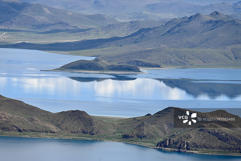 西藏 山南 羊雍嘉措 羊湖 鲁日拉观景台图片素材