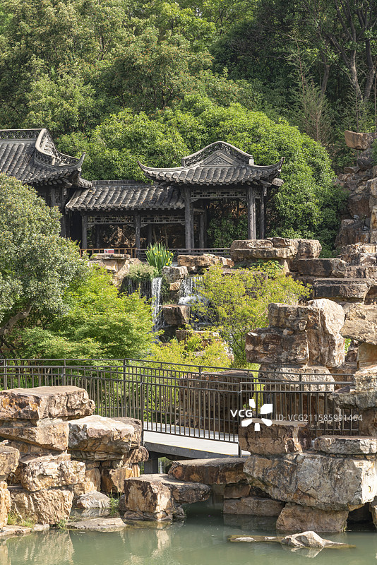 扬州蜀冈瘦西湖石壁流淙图片素材