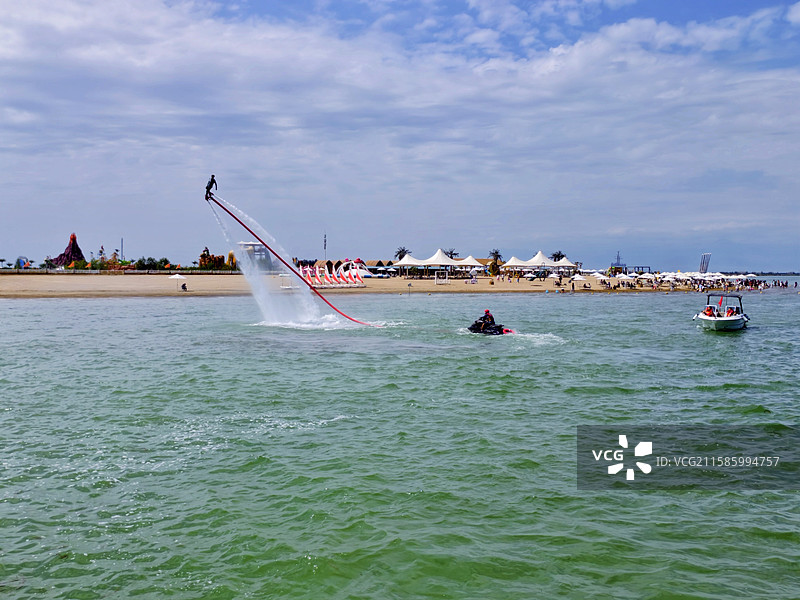 新疆巴音郭楞博湖县博斯腾湖大河口景区夏天风光图片素材