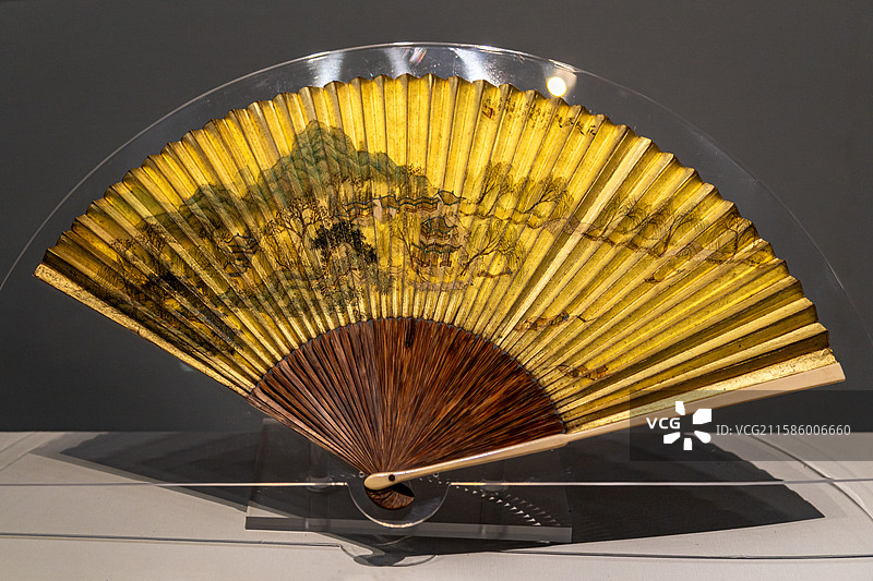 民国-舒莲记制《苏堤春晓图西湖十六景诗》成扇 杭州西湖博物馆图片素材