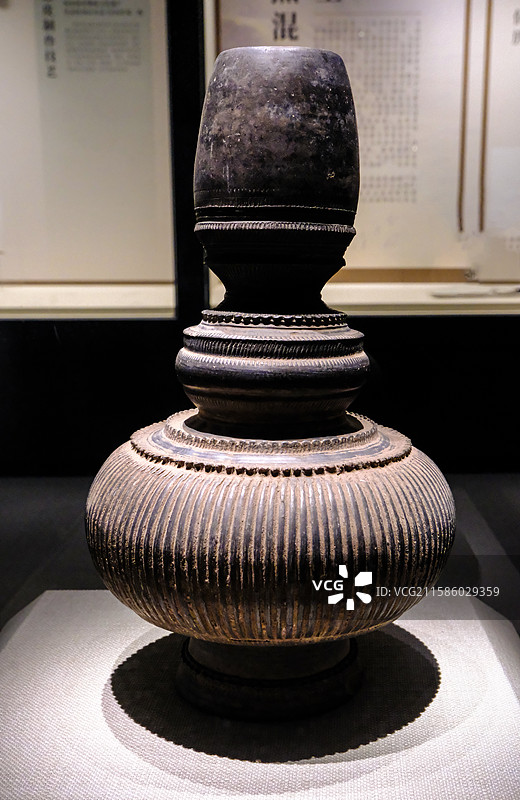 国家级非物质文化遗产，中国少数民族手工技艺中国民族博物馆藏品，中国手工技艺，黎族钻木取火技艺工具图片素材