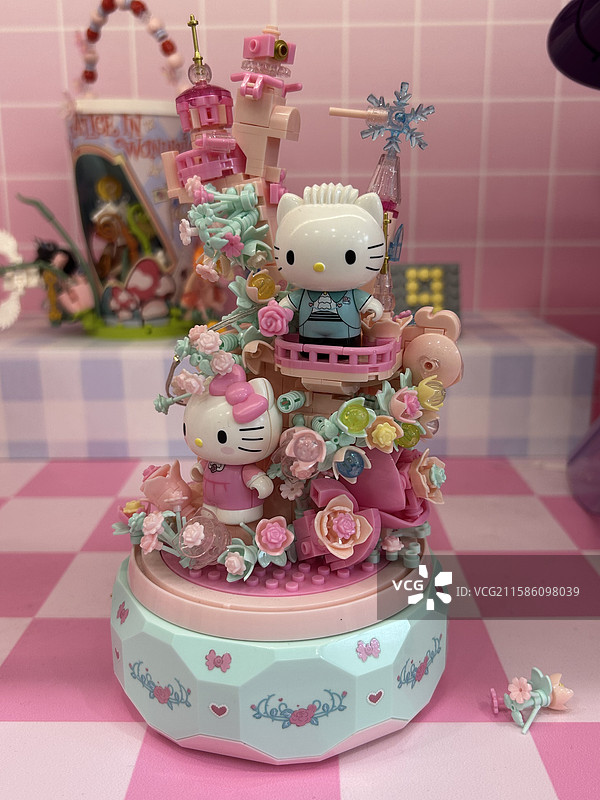 凯蒂猫（Hello Kitty）音乐盒积木摆件图片素材