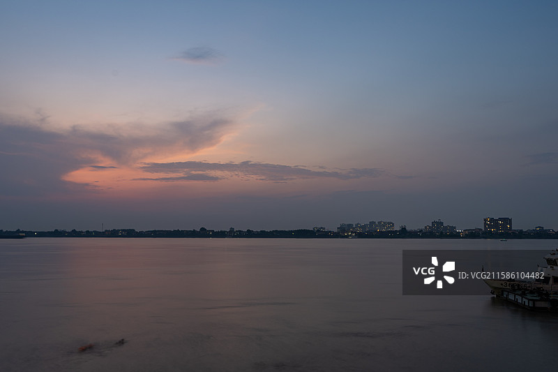 九江，浔阳江头夜送客，江州琵琶亭上望江关图片素材