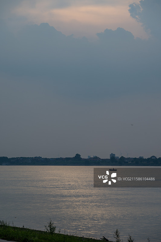 九江，浔阳江头夜送客，江州琵琶亭上望江关图片素材