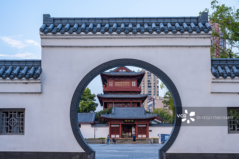 九江，浔阳江头夜送客，江州琵琶亭上望江关图片素材