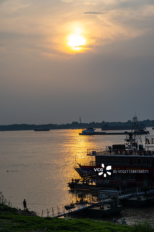 九江，浔阳江头夜送客，江州琵琶亭上望江关图片素材