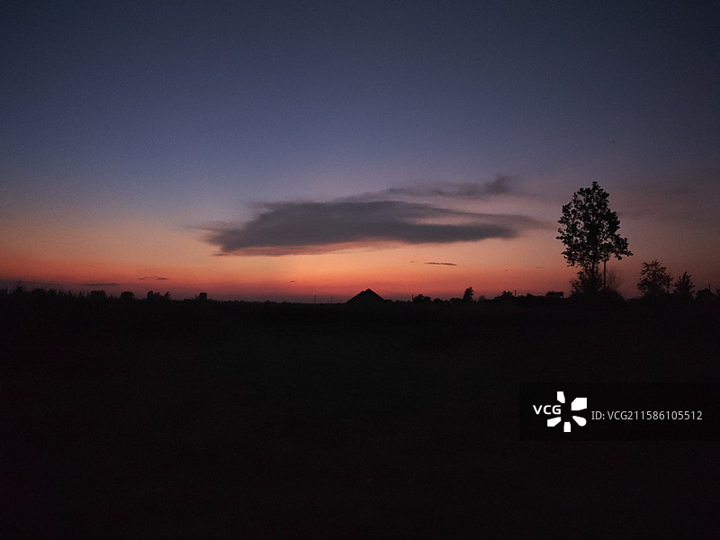 黄昏牧野图片素材