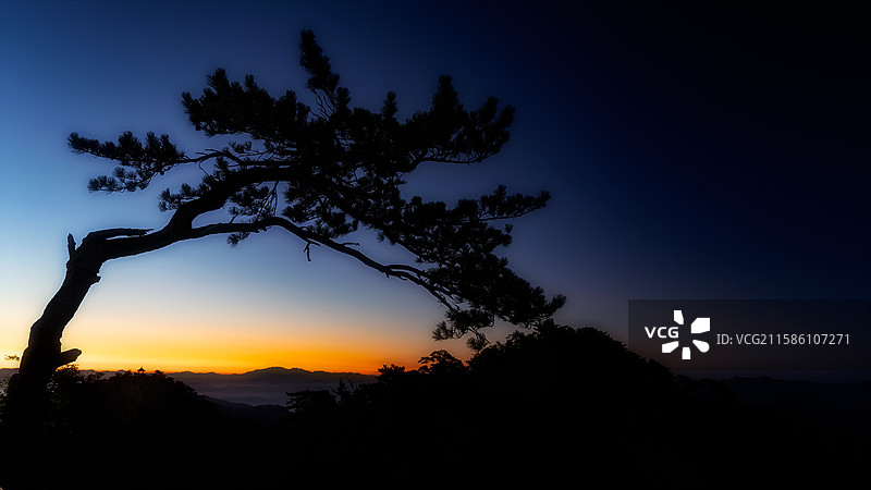 辽宁鞍山千山仙人台日出图片素材