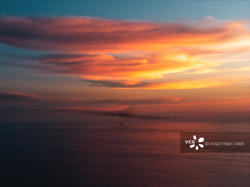涠洲岛日落晚霞航拍远景图片素材