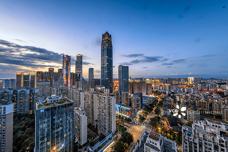 南宁东盟商务区蓝调夜景图片素材