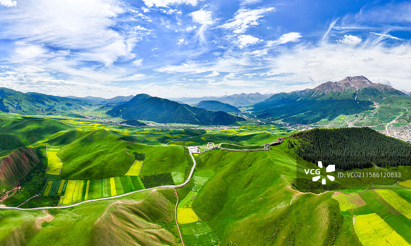 祁连卓尔山风光图片素材