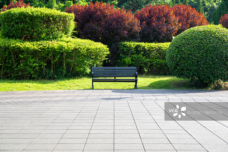 福建福州温泉公园公园里的宁静长椅图片素材