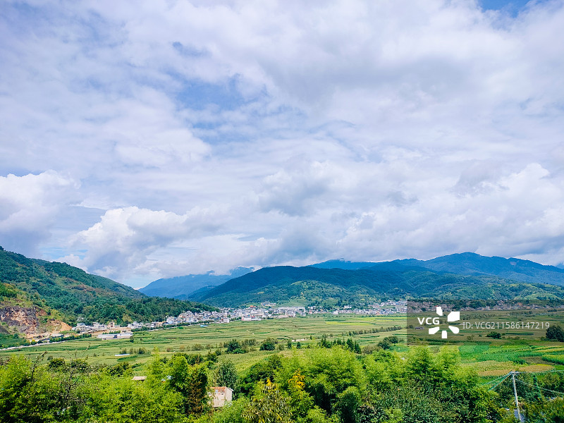 云龙槽涧坝子风光，阿昌族广场图片素材
