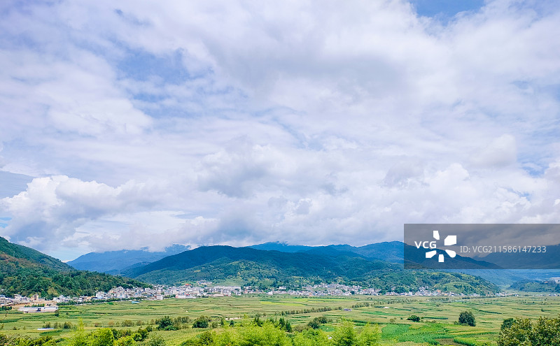 云龙槽涧坝子风光，阿昌族广场图片素材