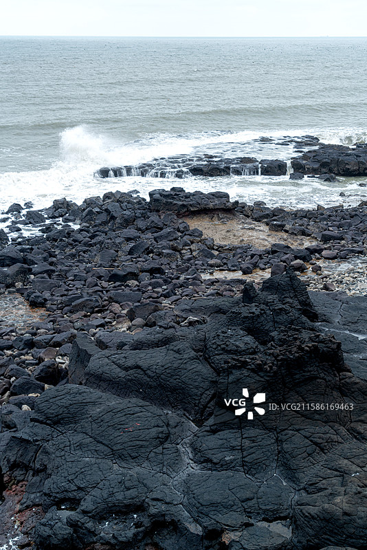 福建漳州滨海火山国家地质公园的火山岩图片素材