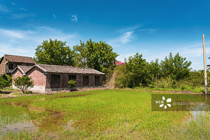 江西抚州临川的小村庄的老式建筑图片素材