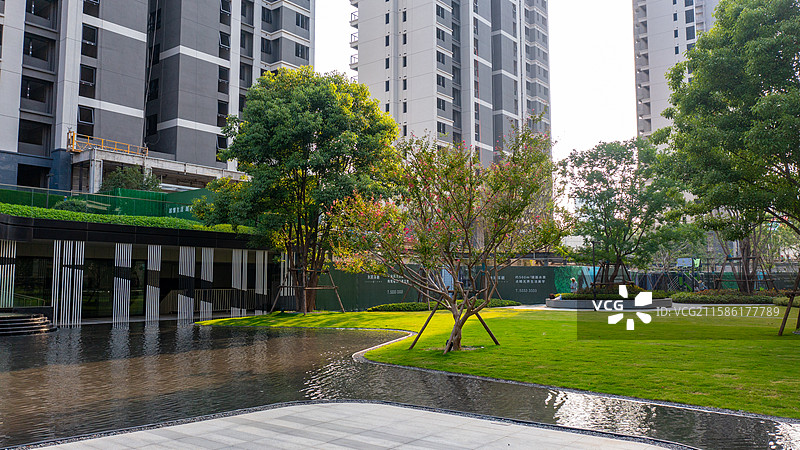 河南郑州荥阳住宅小区绿化环境、园林景观设计图片素材