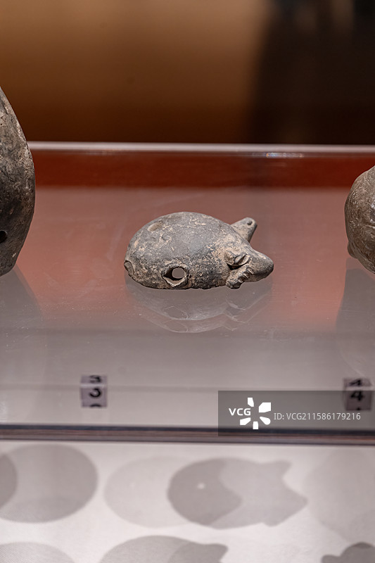 河南博物院藏商代羊形陶埙图片素材
