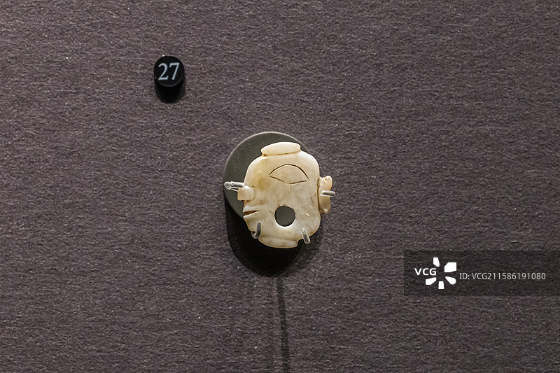 陕西历史博物馆玉人头新石器时代榆林市神木县石峁遗址出土图片素材