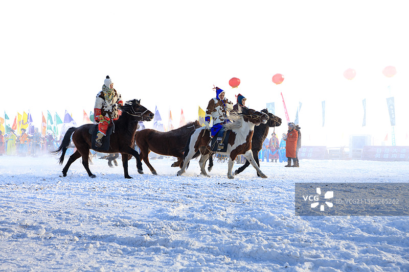 冬季那达慕-内蒙古呼伦贝尔陈巴尔虎旗图片素材