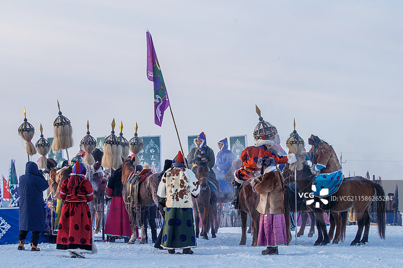 冬季那达慕-内蒙古呼伦贝尔陈巴尔虎旗图片素材