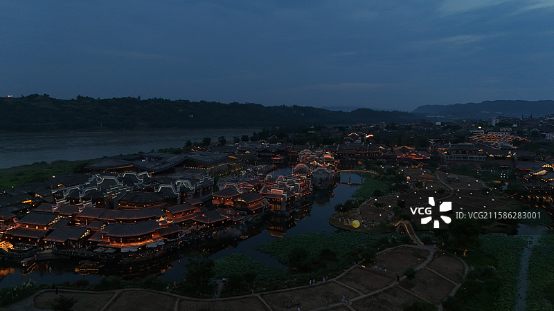 四川省宜宾市李庄古镇风景区夜景航拍图片素材