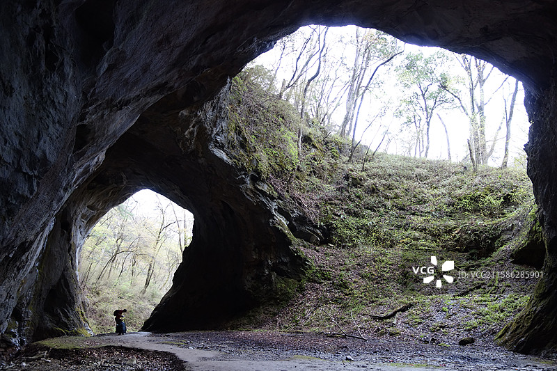 陕西省陕南汉中市略阳县略阳五龙洞国家森林公园：五龙洞口图片素材