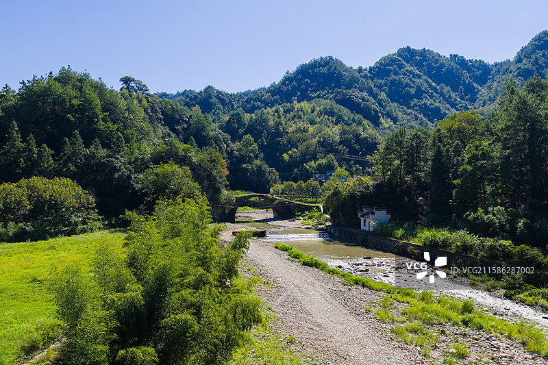 安徽绩溪清潭古桥图片素材