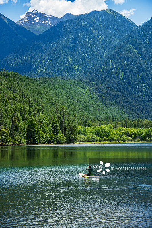 湖面上的浆板运动图片素材