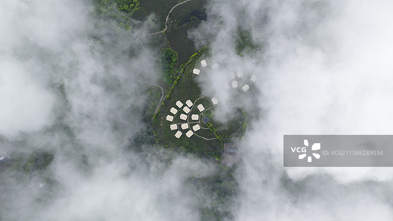 航拍湖北茶山露营基地图片素材