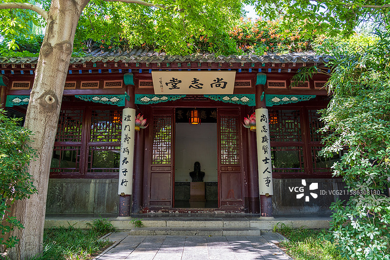 山东省济南市趵突泉景区，尚志堂图片素材