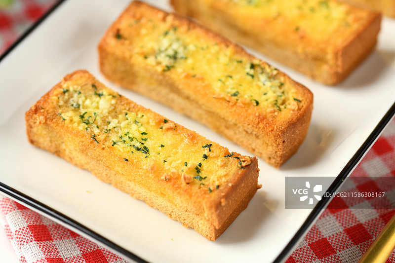 黄油蒜香面包条图片素材