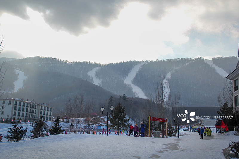 哈尔滨亚布力滑雪场远景图片素材