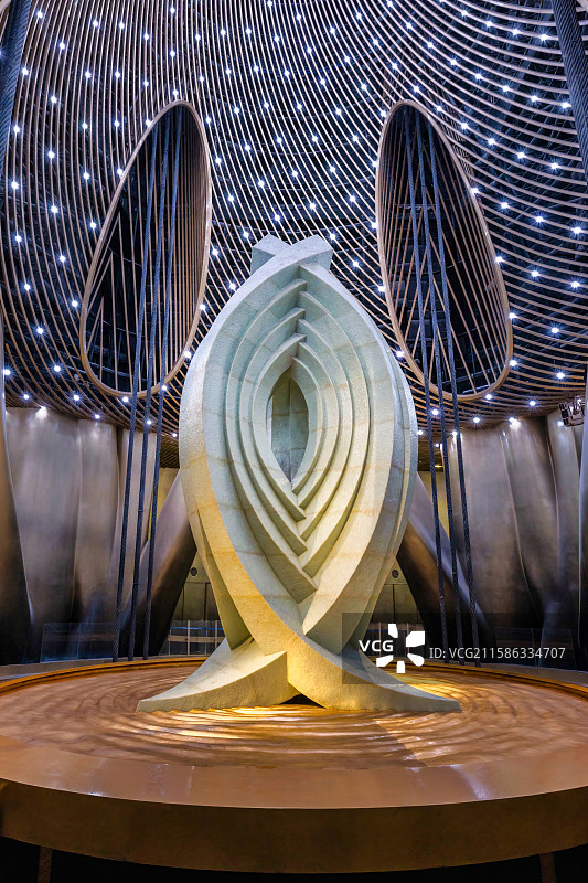 上海中心大厦的阻尼器图片素材