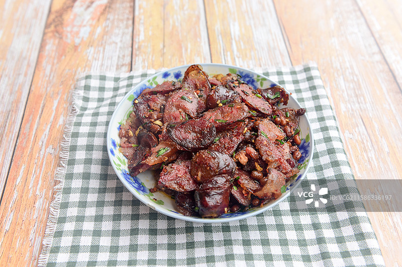 农家腊肠川味腊肠农家腌制香肠图片素材