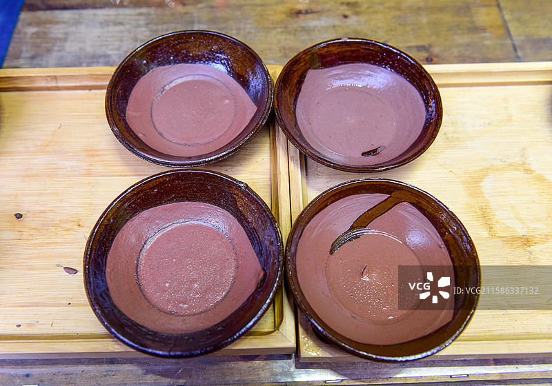 土家摔碗酒图片素材