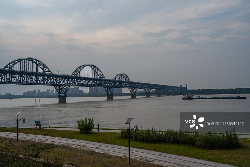 九江，浔阳江头夜送客，江州琵琶亭上望江关图片素材