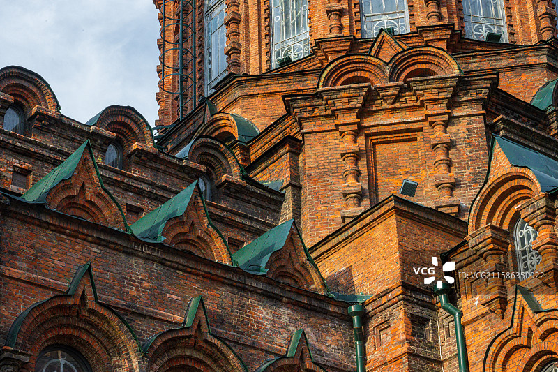 黑龙江哈尔滨圣索菲亚大教堂的红砖建筑细节图片素材