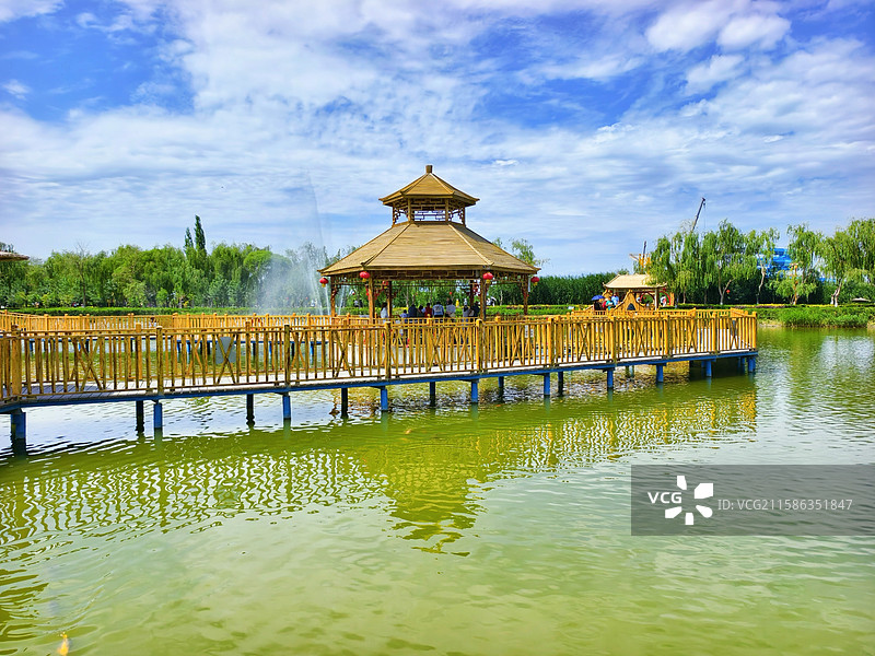 新疆巴音郭楞博湖县博斯腾湖大河口景区夏天风光图片素材