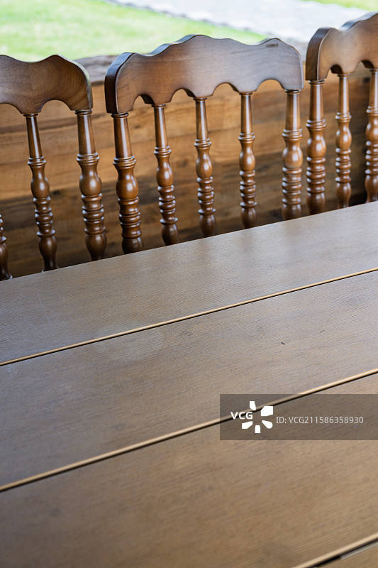 复古木制长椅的细节特写图片素材