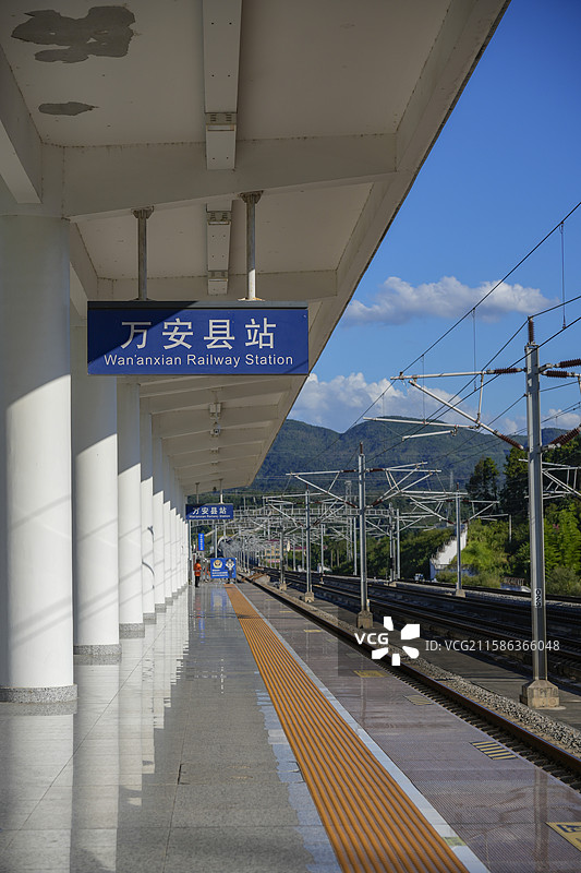 万安县火车站月台图片素材